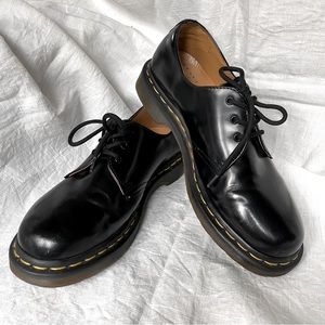 Dr Martens 1461 WOMEN'S SMOOTH LEATHER OXFORD SHOES, Sz 10 (8 UK)
